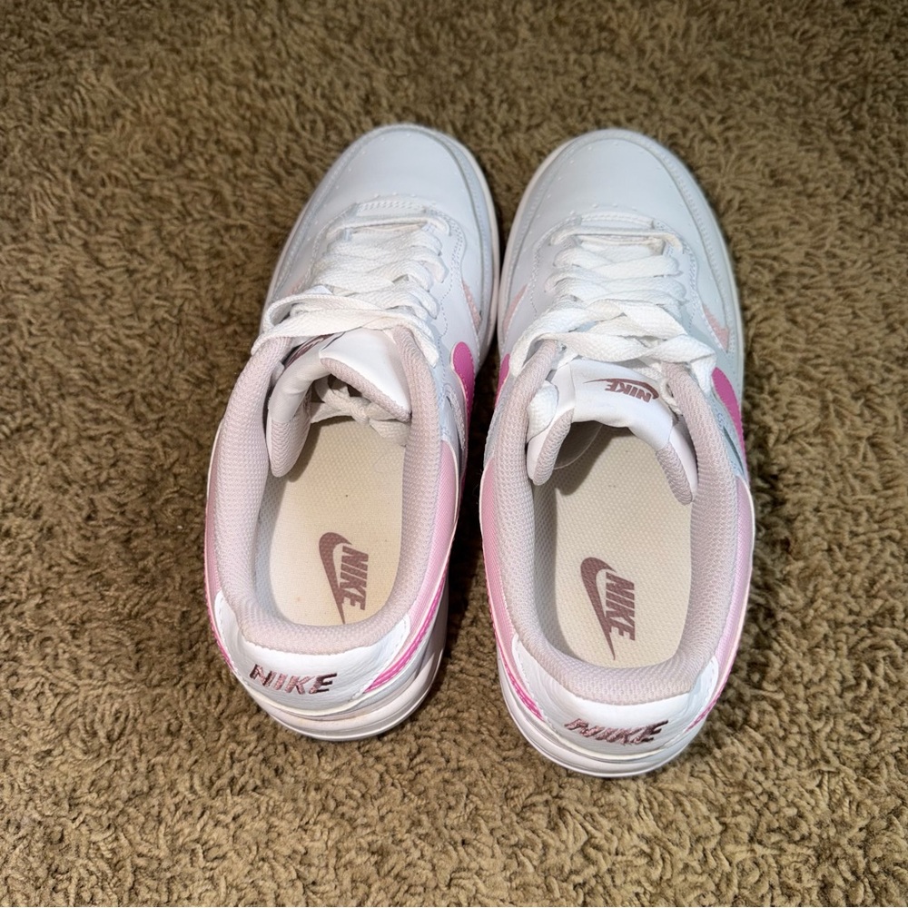 Women’s Nike Gamma Force Playful Pink Size 8 - Picture 5 of 8